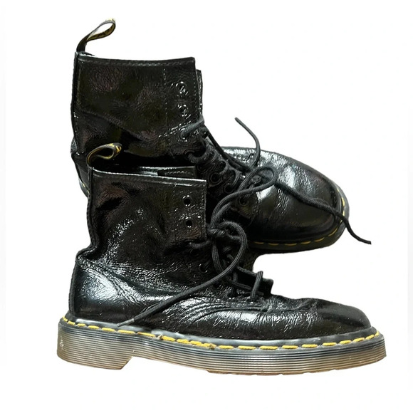 Vintage MIE Dr Martens Soft Patent Leather Boots, size 7 - Picture 1 of 6
